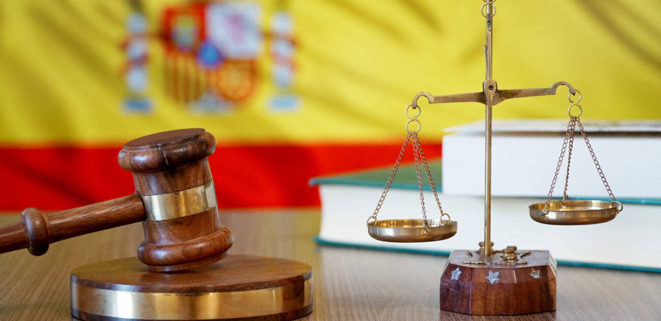 spanish law judge gavel